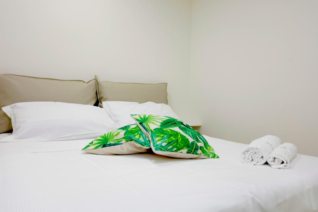 Path House - Etna & Sea View Aparthotel Riposto Bagian luar foto