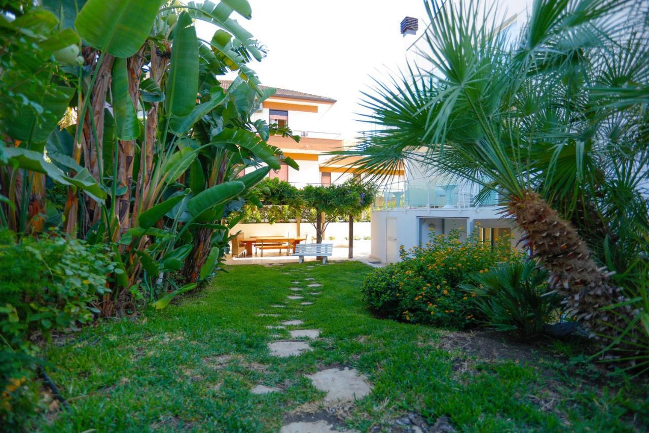 Path House - Etna & Sea View Aparthotel Riposto Bagian luar foto